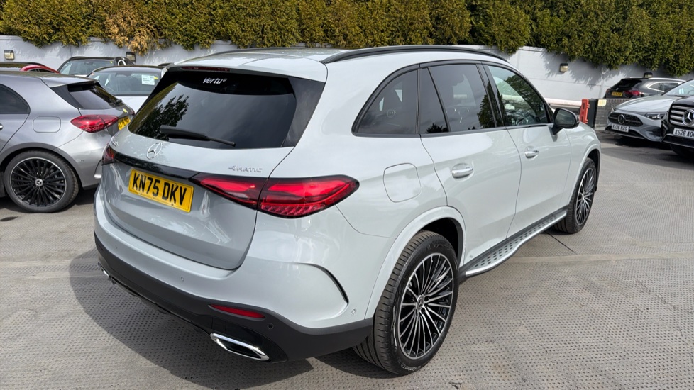 Mercedes-Benz GLC 300e 4Matic AMG Line Prem Plus 5dr 9G-Tronic Estate - Image 33