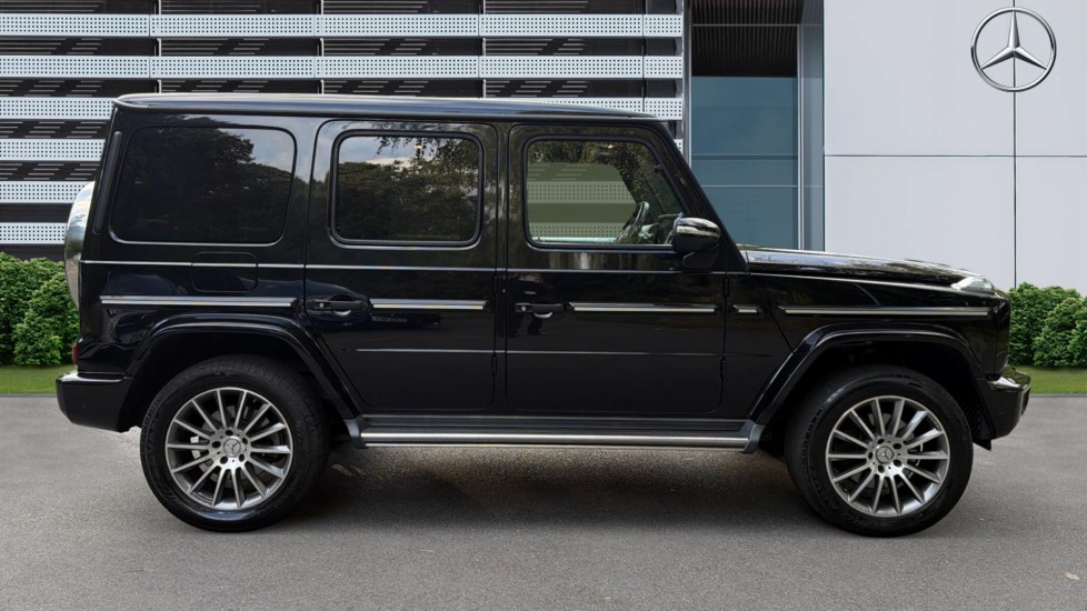 Mercedes-Benz G-Class G350d AMG Line Premium 5dr 9G-Tronic Diesel Station Wagon - Image 5