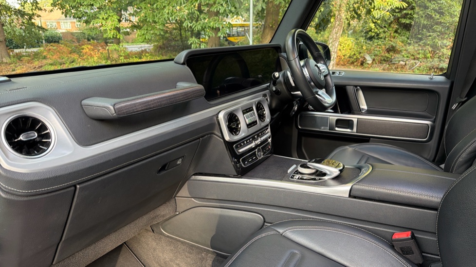 Mercedes-Benz G-Class G350d AMG Line Premium 5dr 9G-Tronic Diesel Station Wagon - Image 9