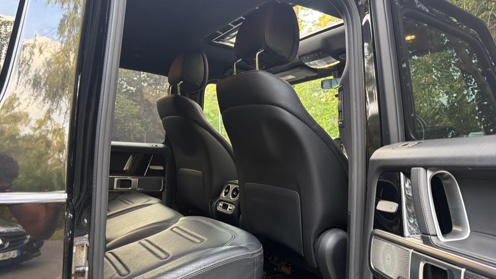 Mercedes-Benz G-Class G350d AMG Line Premium 5dr 9G-Tronic Diesel Station Wagon - Image 15