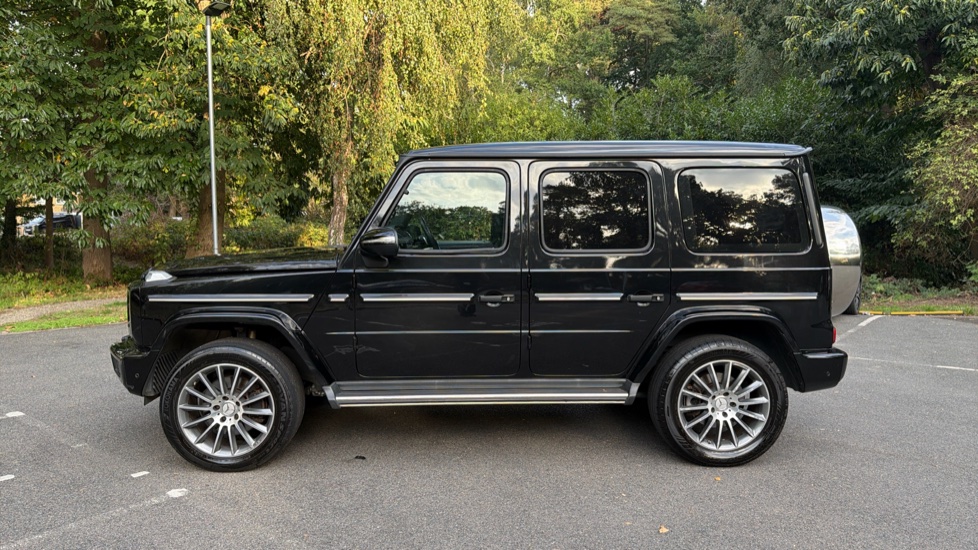 Mercedes-Benz G-Class G350d AMG Line Premium 5dr 9G-Tronic Diesel Station Wagon - Image 30