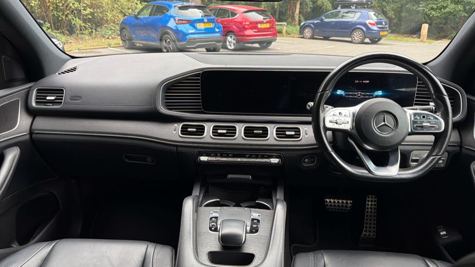 Mercedes-Benz GLE 300d 4Matic AMG Line 5dr 9G-Tronic Diesel Estate - Image 10