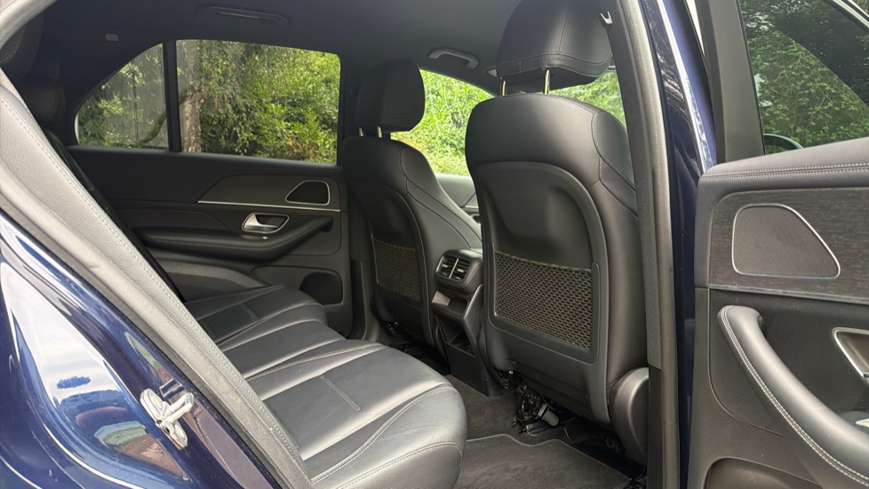 Mercedes-Benz GLE 300d 4Matic AMG Line 5dr 9G-Tronic Diesel Estate - Image 15