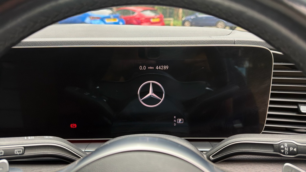 Mercedes-Benz GLE 300d 4Matic AMG Line 5dr 9G-Tronic Diesel Estate - Image 18