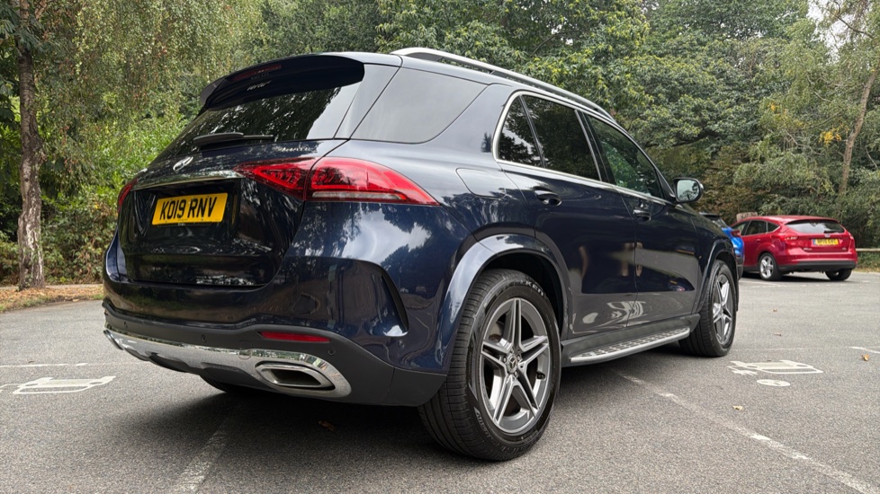 Mercedes-Benz GLE 300d 4Matic AMG Line 5dr 9G-Tronic Diesel Estate - Image 39
