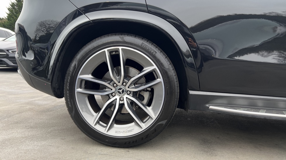 Mercedes-Benz GLE 350d 4Matic AMG Line Prem 5dr 9G-Tronic [7 St] Diesel Estate - Image 7
