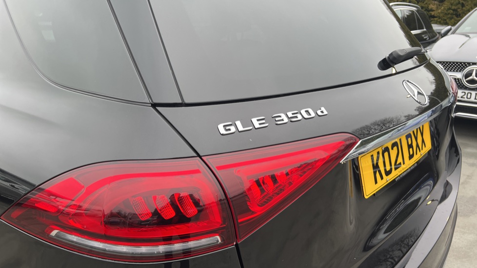 Mercedes-Benz GLE 350d 4Matic AMG Line Prem 5dr 9G-Tronic [7 St] Diesel Estate - Image 25