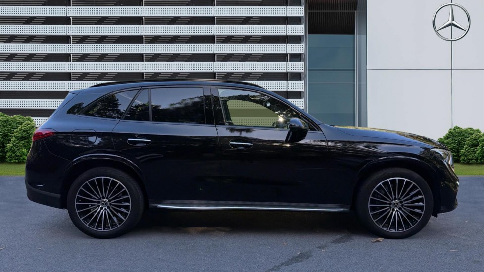 Mercedes-Benz GLC 300d 4Matic AMG Line Premium + 5dr 9G-Tronic Diesel Estate - Image 5