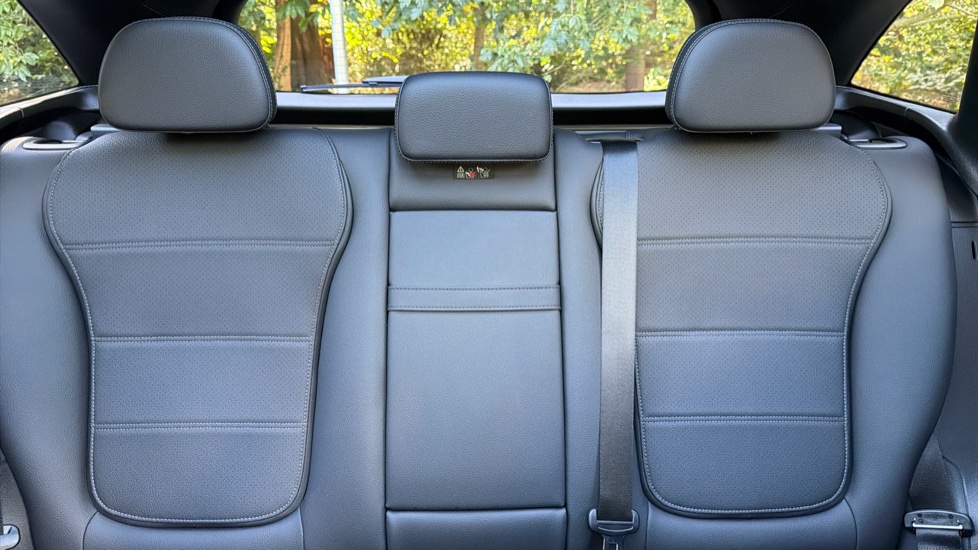 Mercedes-Benz GLC 300d 4Matic AMG Line Premium + 5dr 9G-Tronic Diesel Estate - Image 15