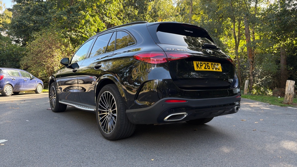 Mercedes-Benz GLC 300d 4Matic AMG Line Premium + 5dr 9G-Tronic Diesel Estate - Image 32