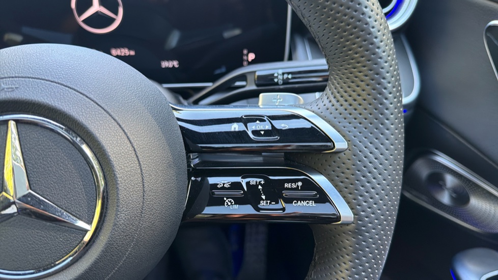 Mercedes-Benz GLC 300d 4Matic AMG Line Premium + 5dr 9G-Tronic Diesel Estate - Image 38