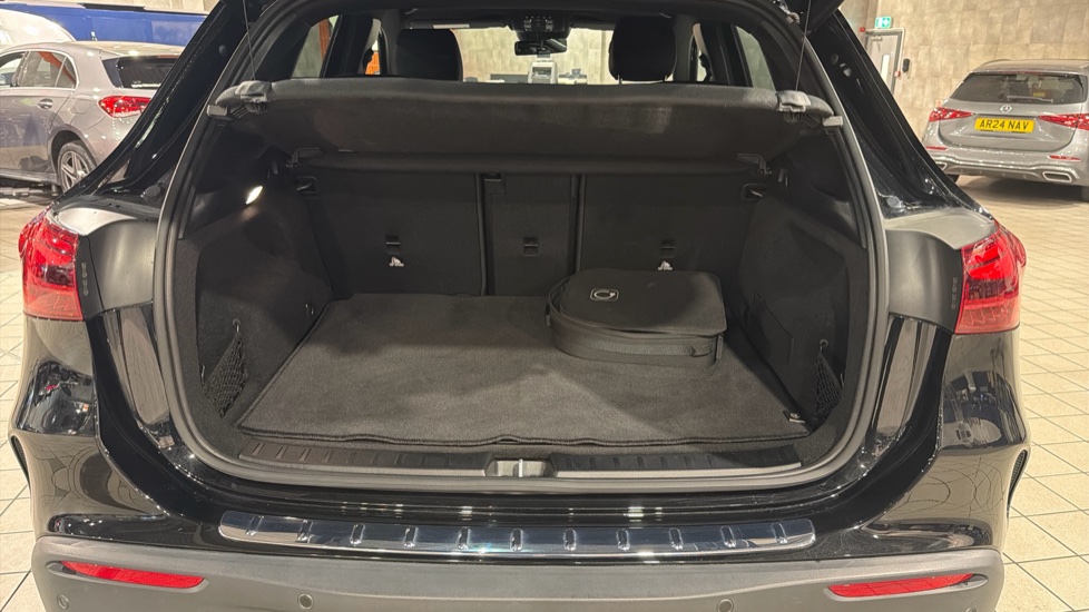 Mercedes-Benz Eqa 250+ 140kW AMG Line Executive 70.5kWh 5dr Auto Electric Hatchback - Image 4