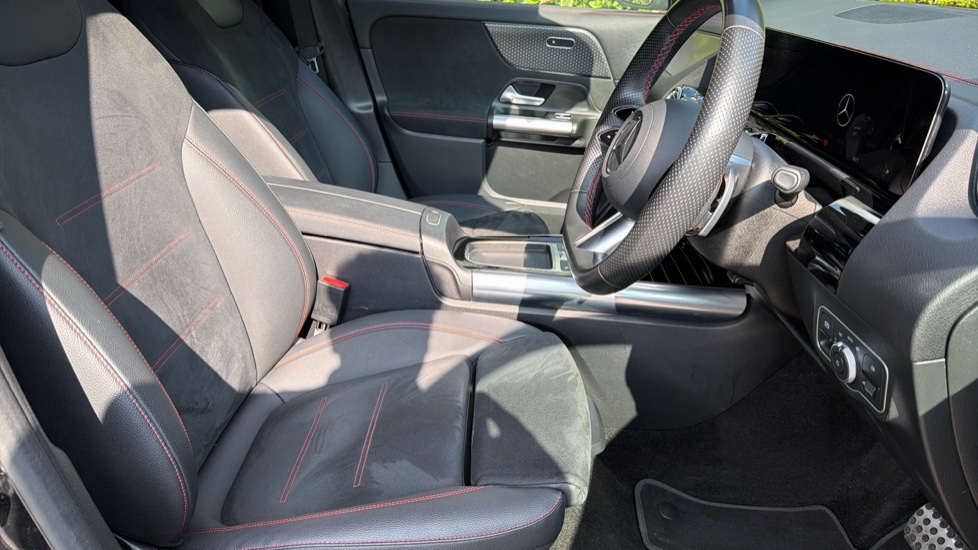 Mercedes-Benz Eqa 250+ 140kW AMG Line Executive 70.5kWh 5dr Auto Electric Hatchback - Image 38