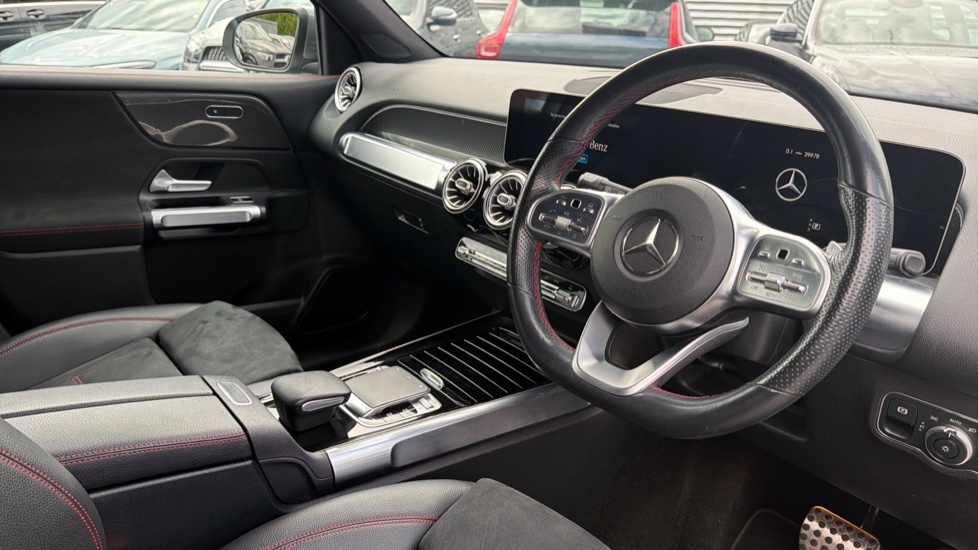 Mercedes-Benz GLB 220d 4Matic AMG Line Prem 5dr 8G-Tron [5 seat] Diesel Estate - Image 11