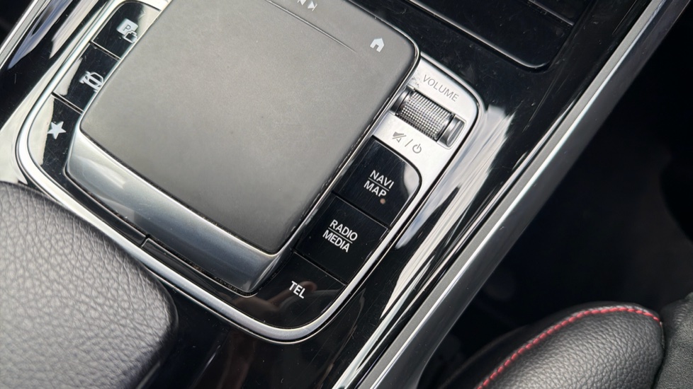 Mercedes-Benz GLB 220d 4Matic AMG Line Prem 5dr 8G-Tron [5 seat] Diesel Estate - Image 19