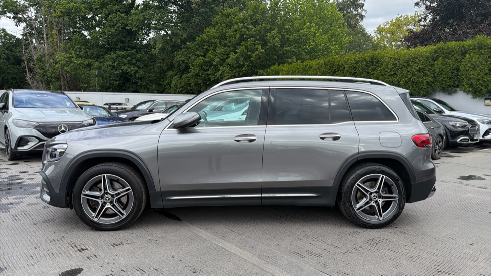 Mercedes-Benz GLB 220d 4Matic AMG Line Prem 5dr 8G-Tron [5 seat] Diesel Estate - Image 26