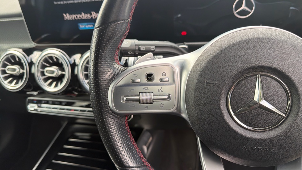 Mercedes-Benz GLB 220d 4Matic AMG Line Prem 5dr 8G-Tron [5 seat] Diesel Estate - Image 39
