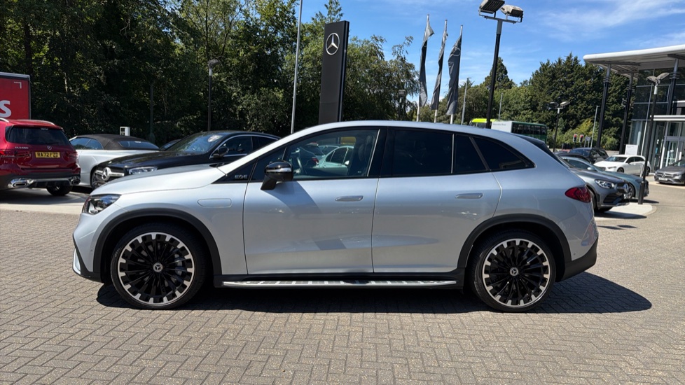 Mercedes-Benz Eqe 350 4M 215kW AMG Line Night Ed Prem+ 91kWh 5dr At Electric Estate - Image 27