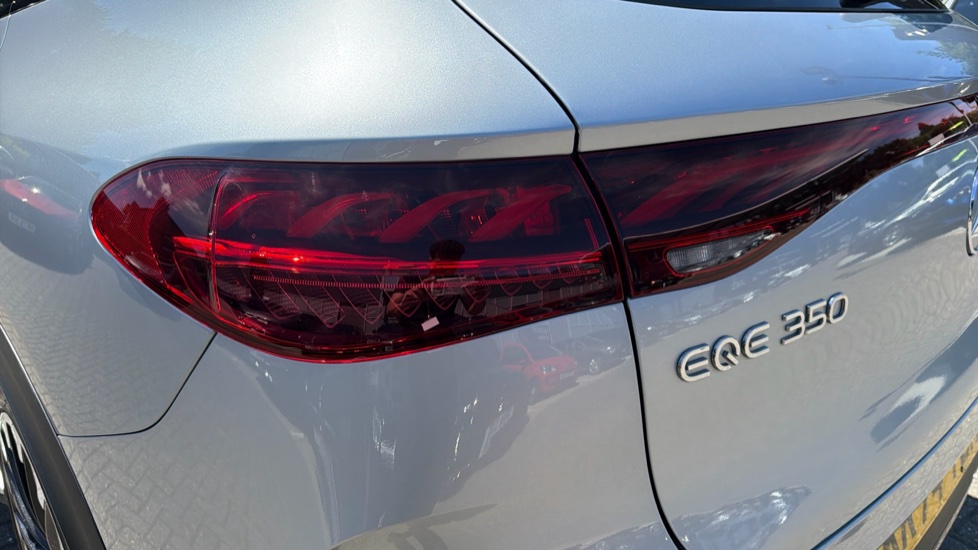 Mercedes-Benz Eqe 350 4M 215kW AMG Line Night Ed Prem+ 91kWh 5dr At Electric Estate - Image 30