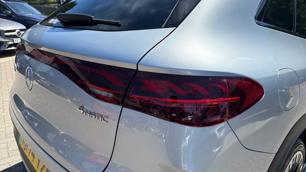 Mercedes-Benz Eqe 350 4M 215kW AMG Line Night Ed Prem+ 91kWh 5dr At Electric Estate - Image 32