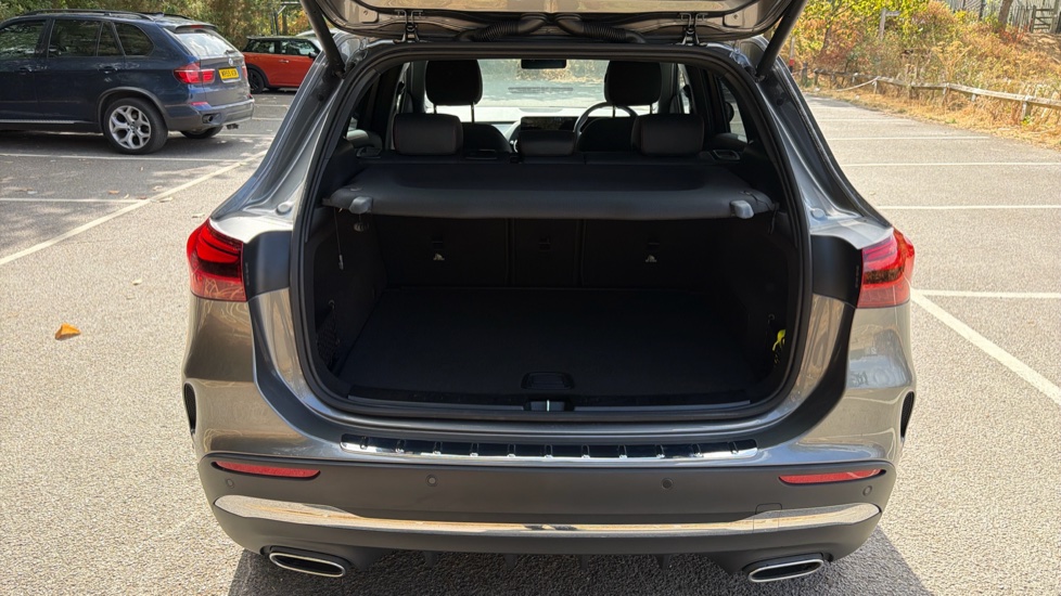 Mercedes-Benz GLA 220d 4Matic AMG Line Executive 5dr Auto Diesel Hatchback - Image 4