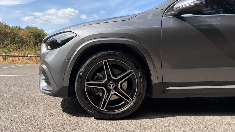 Mercedes-Benz GLA 220d 4Matic AMG Line Executive 5dr Auto Diesel Hatchback - Image 7