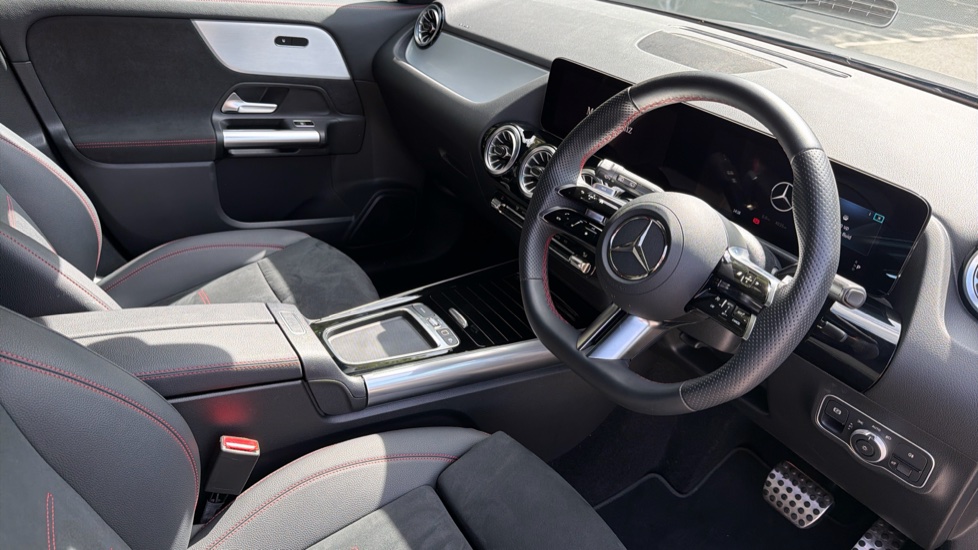 Mercedes-Benz GLA 220d 4Matic AMG Line Executive 5dr Auto Diesel Hatchback - Image 11
