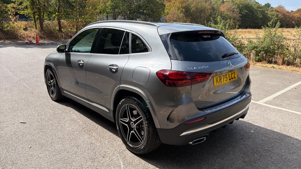 Mercedes-Benz GLA 220d 4Matic AMG Line Executive 5dr Auto Diesel Hatchback - Image 34