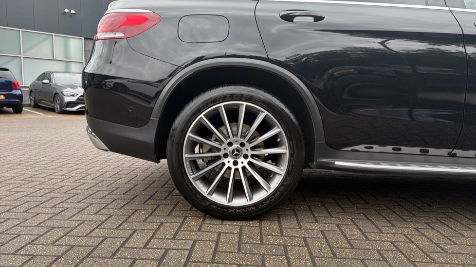 Mercedes-Benz GLC Coupe GLC 300d 4Matic AMG Line Premium 5dr 9G-Tronic Diesel Estate - Image 7
