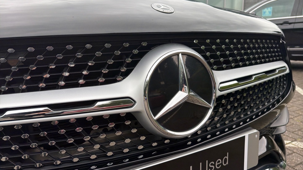 Mercedes-Benz GLC Coupe GLC 300d 4Matic AMG Line Premium 5dr 9G-Tronic Diesel Estate - Image 8