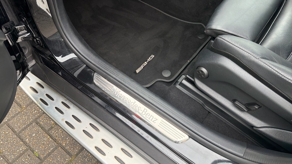 Mercedes-Benz GLC Coupe GLC 300d 4Matic AMG Line Premium 5dr 9G-Tronic Diesel Estate - Image 33