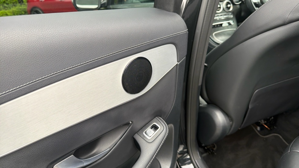 Mercedes-Benz GLC Coupe GLC 300d 4Matic AMG Line Premium 5dr 9G-Tronic Diesel Estate - Image 37