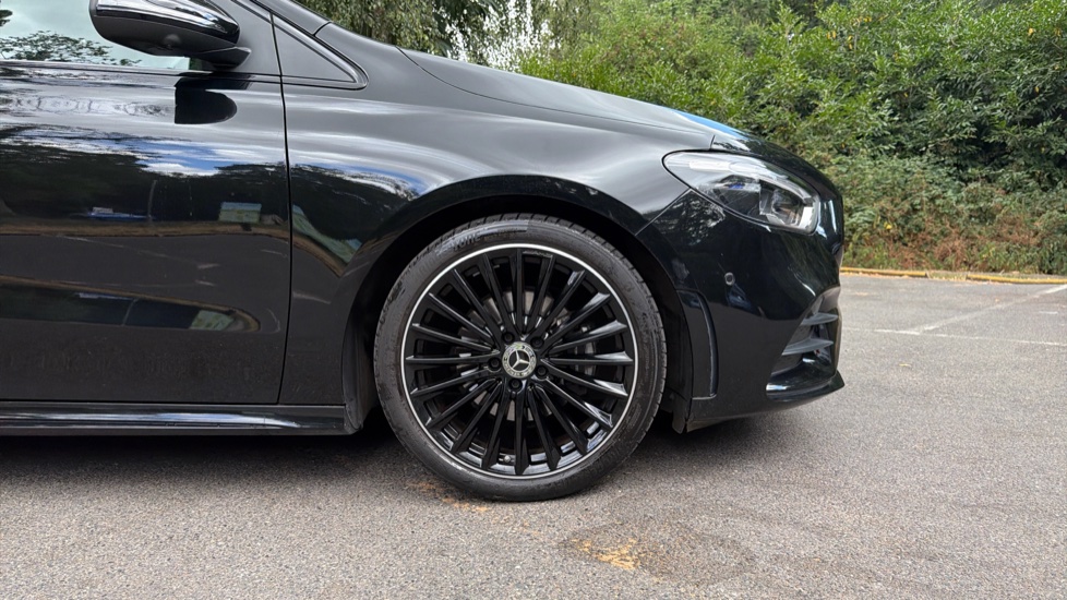 Mercedes-Benz B-Class B200 AMG Line Premium Plus 5dr Auto Petrol Hatchback - Image 7