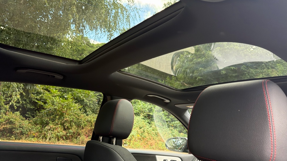 Mercedes-Benz B-Class B200 AMG Line Premium Plus 5dr Auto Petrol Hatchback - Image 39
