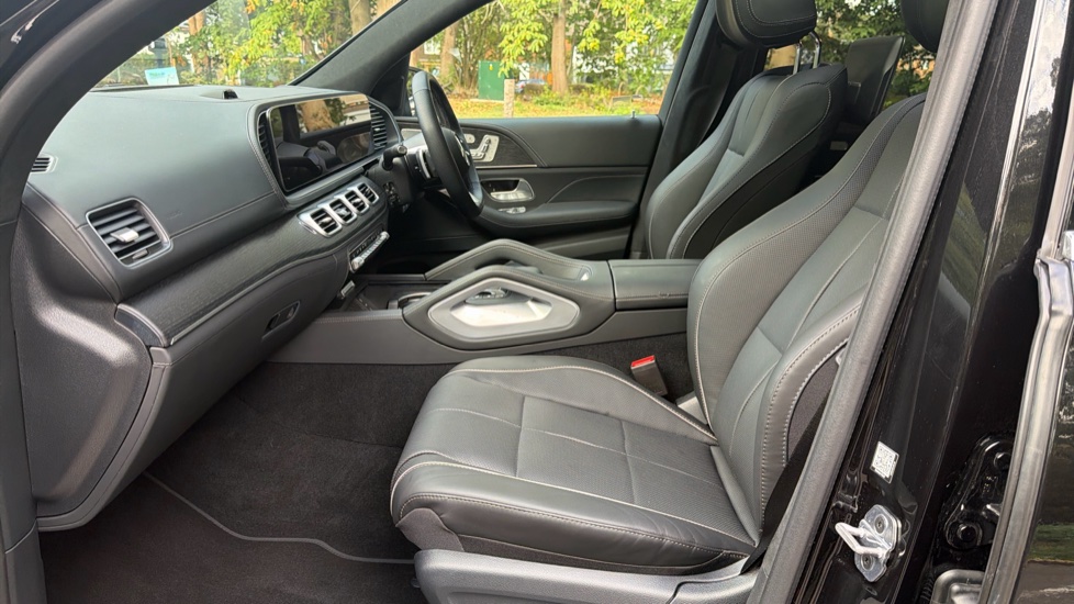 Mercedes-Benz GLS 450d 4Matic Business Class 5dr 9G-Tronic Diesel Estate - Image 25