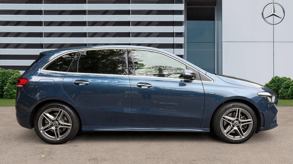 Mercedes-Benz B-Class B250e AMG Line Premium 5dr Auto Hatchback - Image 5