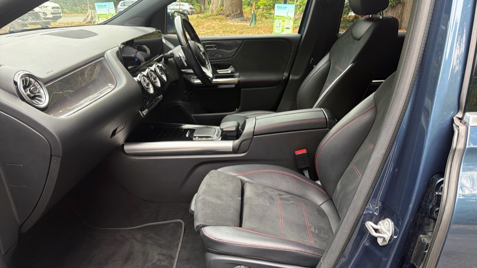Mercedes-Benz B-Class B250e AMG Line Premium 5dr Auto Hatchback - Image 30
