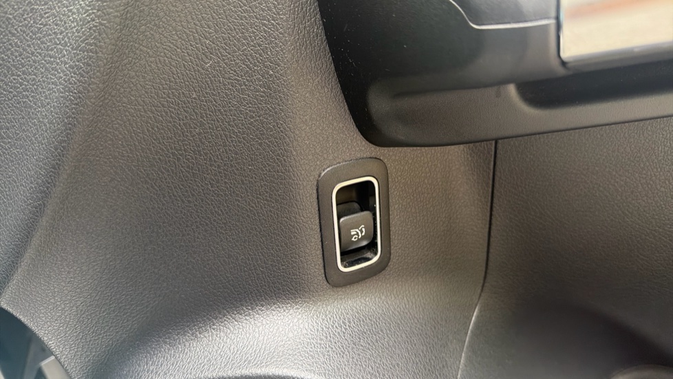 Mercedes-Benz B-Class B180 AMG Line 5dr Auto Petrol Hatchback - Image 19