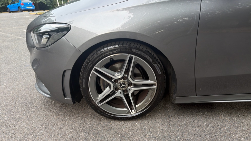 Mercedes-Benz B-Class B180 AMG Line 5dr Auto Petrol Hatchback - Image 29