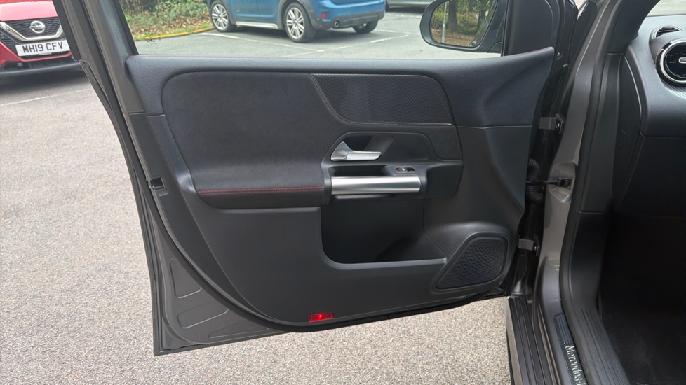 Mercedes-Benz B-Class B180 AMG Line 5dr Auto Petrol Hatchback - Image 32