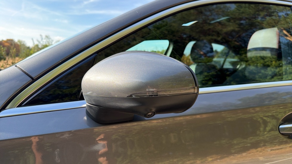 Mercedes-Benz A-Class A200 AMG Line Premium Plus 4dr Auto Petrol Saloon - Image 28
