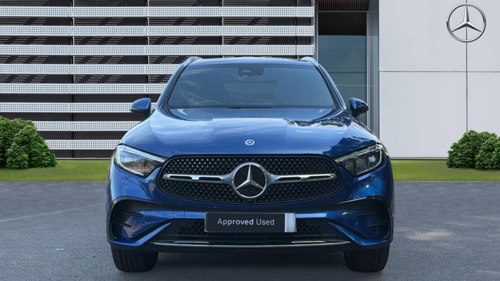 Mercedes-Benz GLC 300e 4Matic AMG Line 5dr 9G-Tronic Estate - Image 3