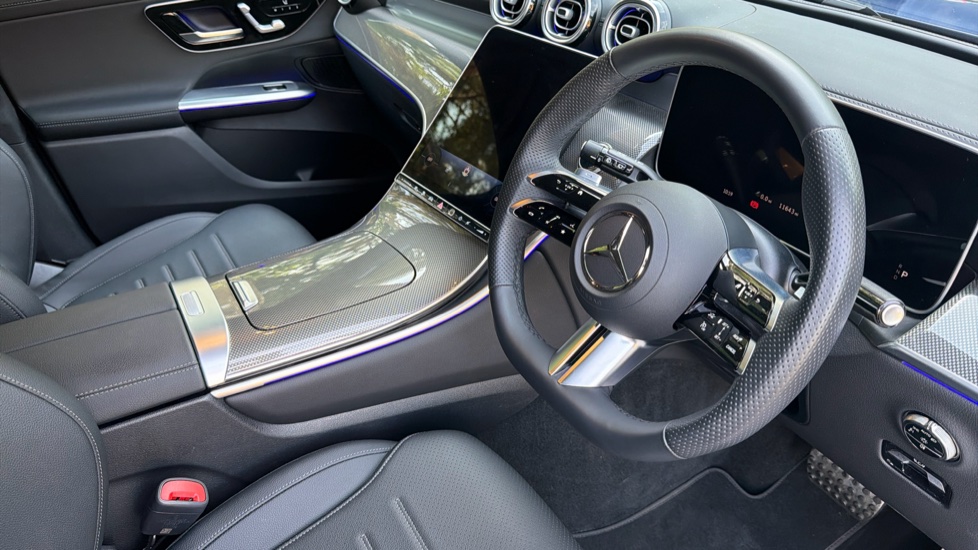 Mercedes-Benz GLC 300e 4Matic AMG Line 5dr 9G-Tronic Estate - Image 11