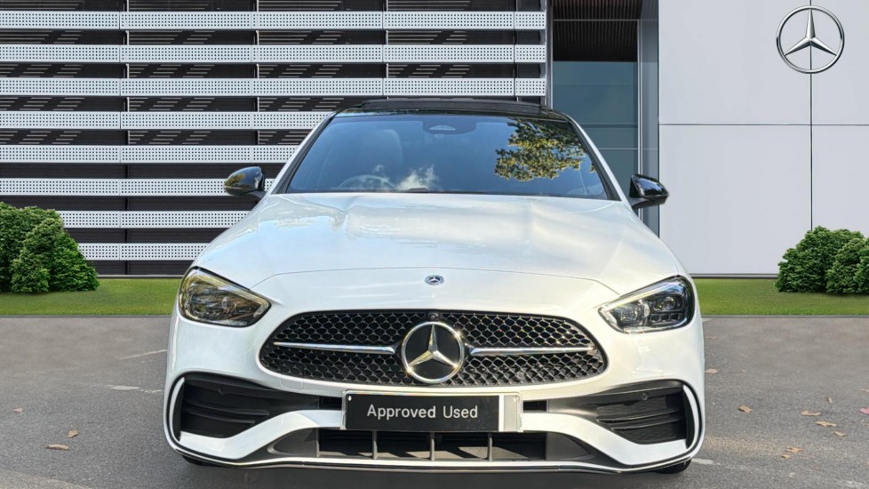 Mercedes-Benz C-Class C200 AMG Line Premium Plus 4dr 9G-Tronic Petrol Saloon - Image 3