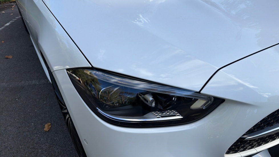 Mercedes-Benz C-Class C200 AMG Line Premium Plus 4dr 9G-Tronic Petrol Saloon - Image 27