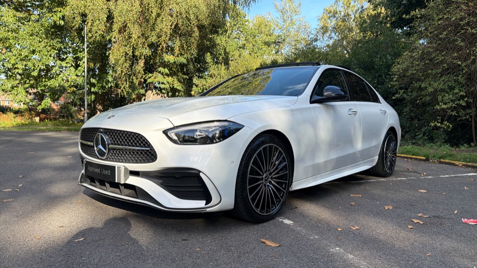 Mercedes-Benz C-Class C200 AMG Line Premium Plus 4dr 9G-Tronic Petrol Saloon - Image 31