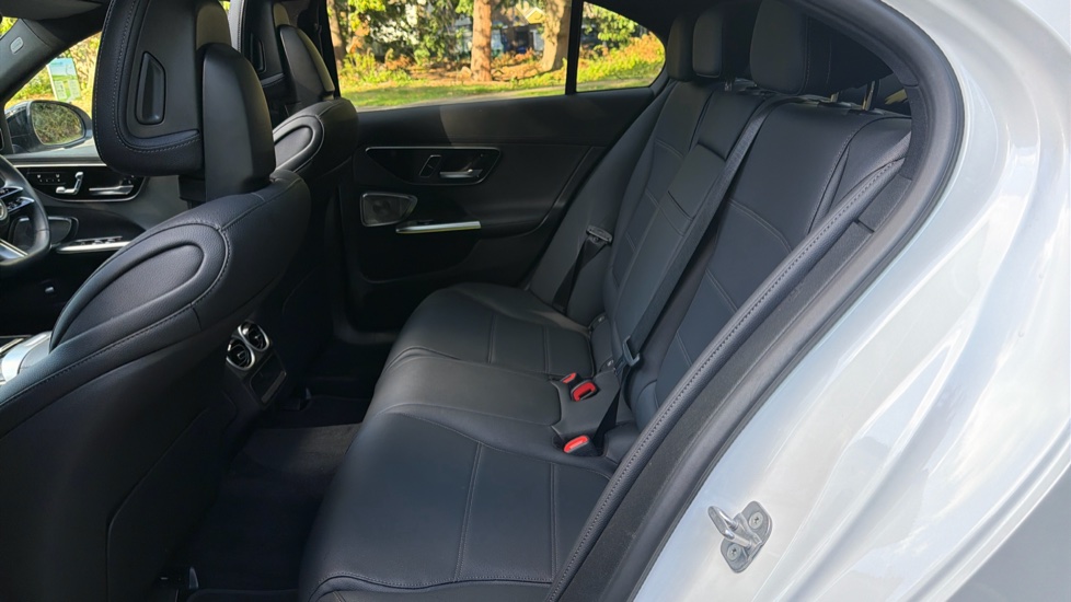 Mercedes-Benz C-Class C200 AMG Line Premium Plus 4dr 9G-Tronic Petrol Saloon - Image 37