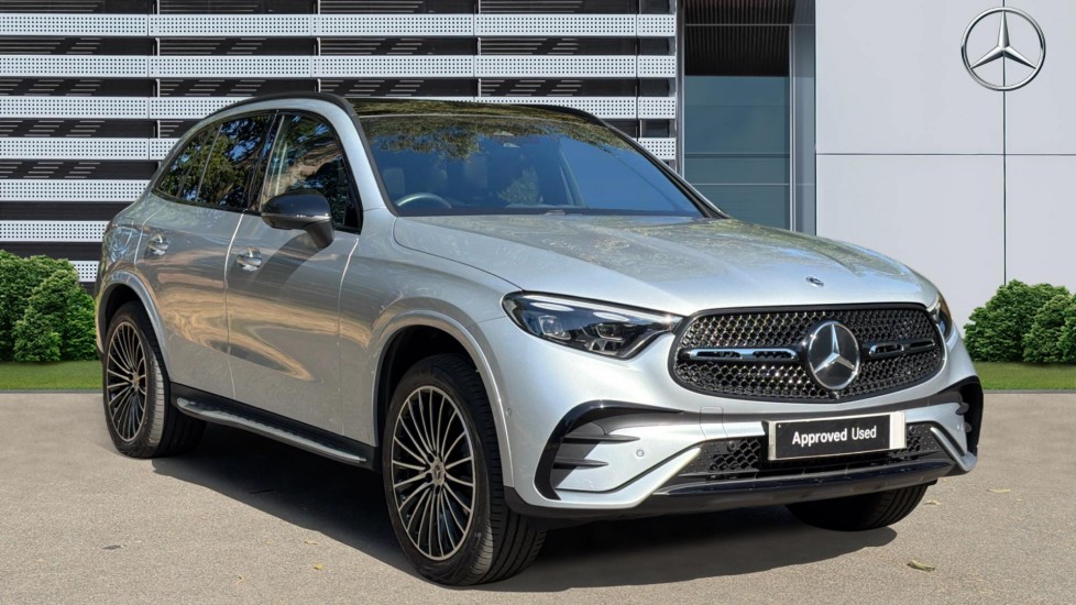 Mercedes-Benz GLC 300e 4Matic AMG Line Prem Plus 5dr 9G-Tronic Estate - Image 1