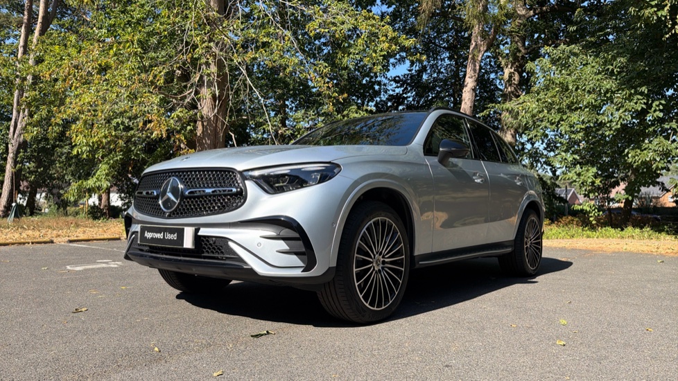Mercedes-Benz GLC 300e 4Matic AMG Line Prem Plus 5dr 9G-Tronic Estate - Image 30