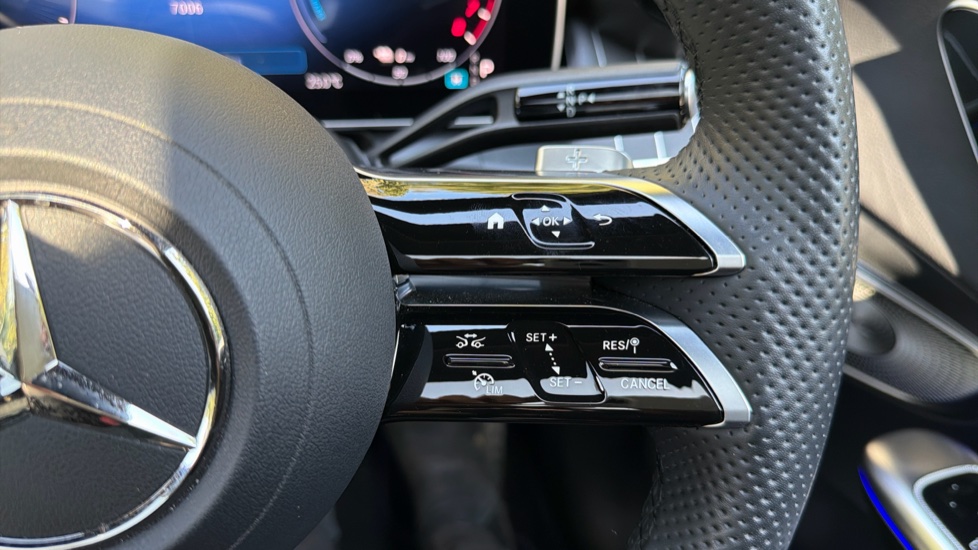 Mercedes-Benz GLC 300e 4Matic AMG Line Prem Plus 5dr 9G-Tronic Estate - Image 44